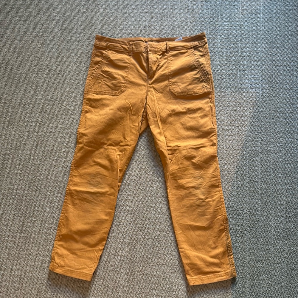 Old Navy Pixie Chinos